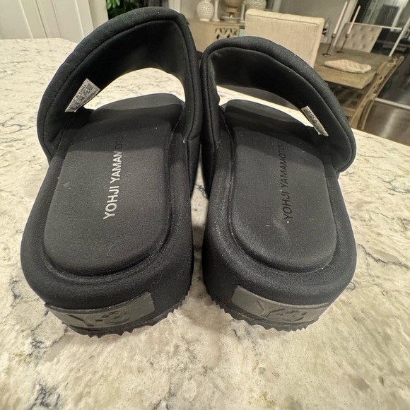 Adidas Y-3 Yohji Yamamoto Comfylette Puff Slide Black Women's Size 5 - Picture 8 of 10